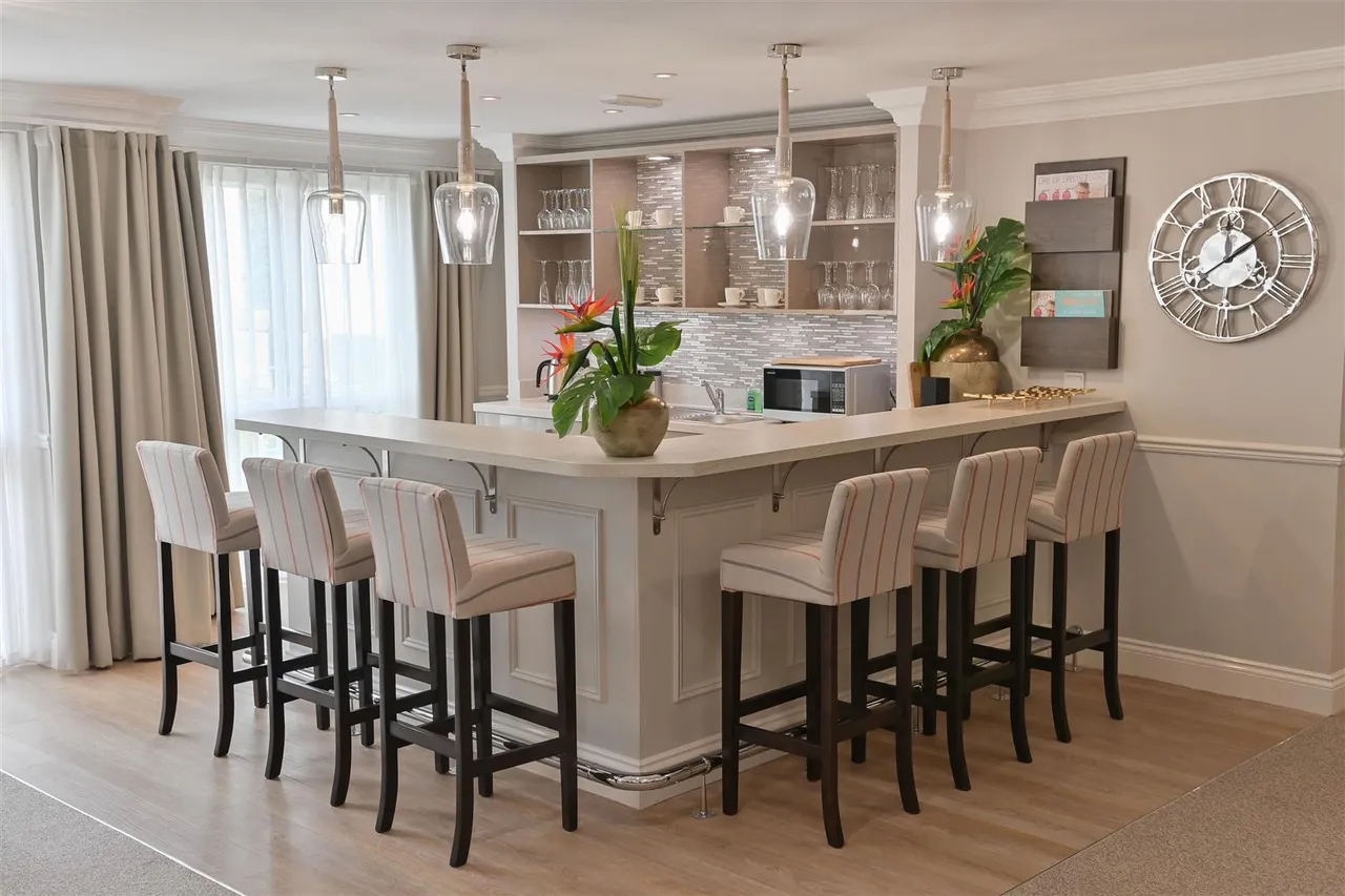 The Causeway, Chippenham, SN15, photo 8
