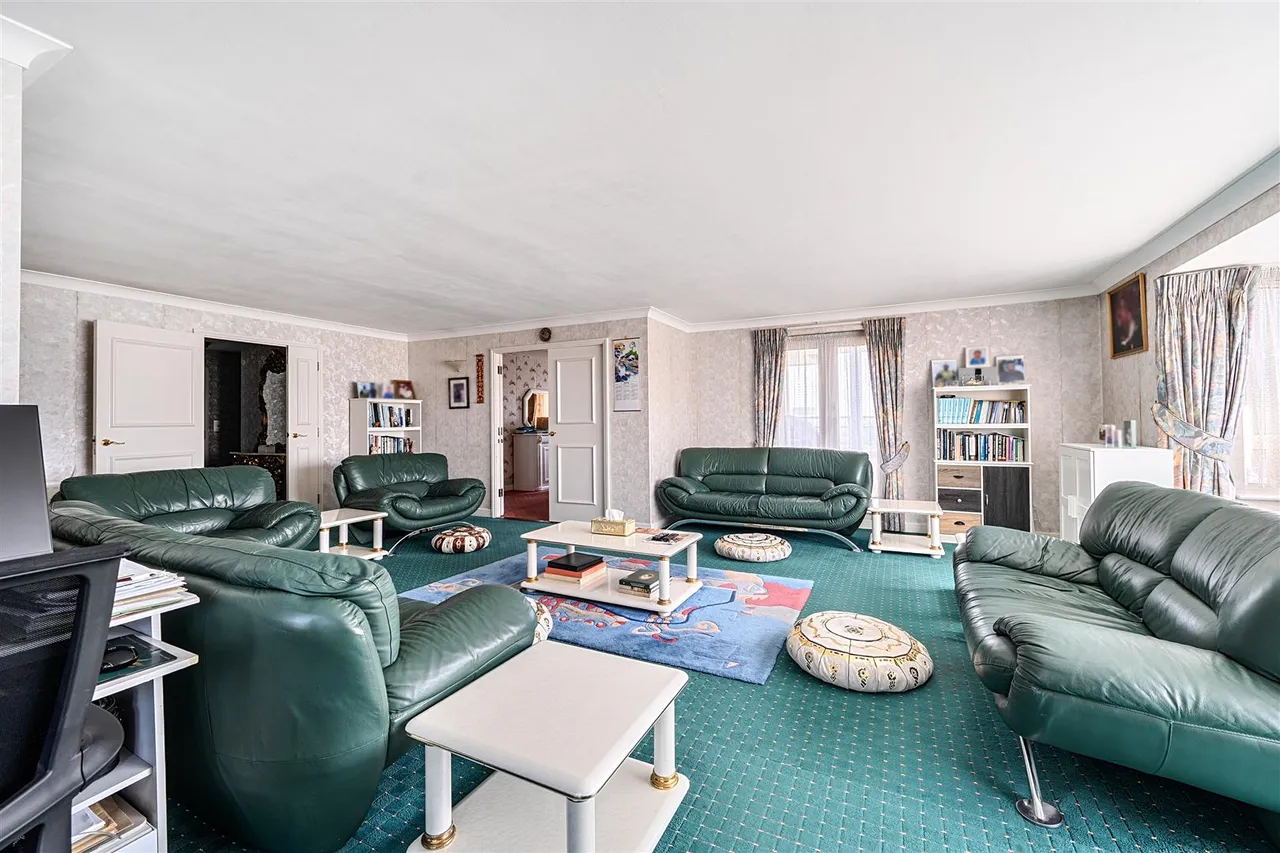 Admiral Walk, London, W9 3TW, photo 2