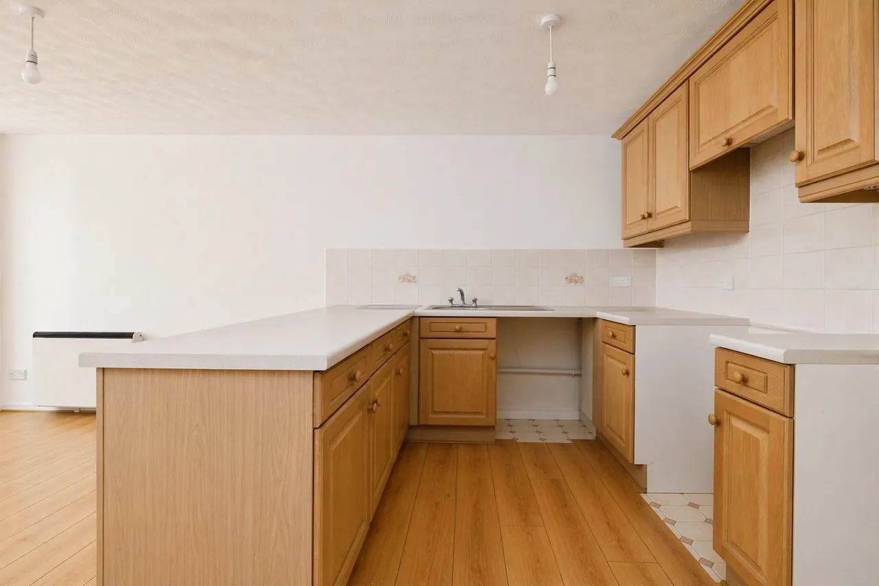 Lancaster Drive, Langdon Hills, Basildon, Essex, SS16, photo 6
