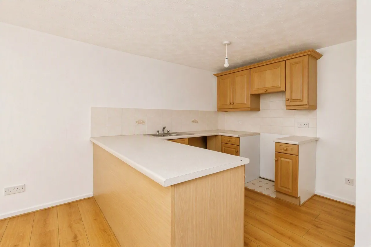 Lancaster Drive, Langdon Hills, Basildon, Essex, SS16, photo 2