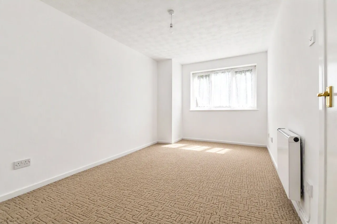 Lancaster Drive, Langdon Hills, Basildon, Essex, SS16, photo 7