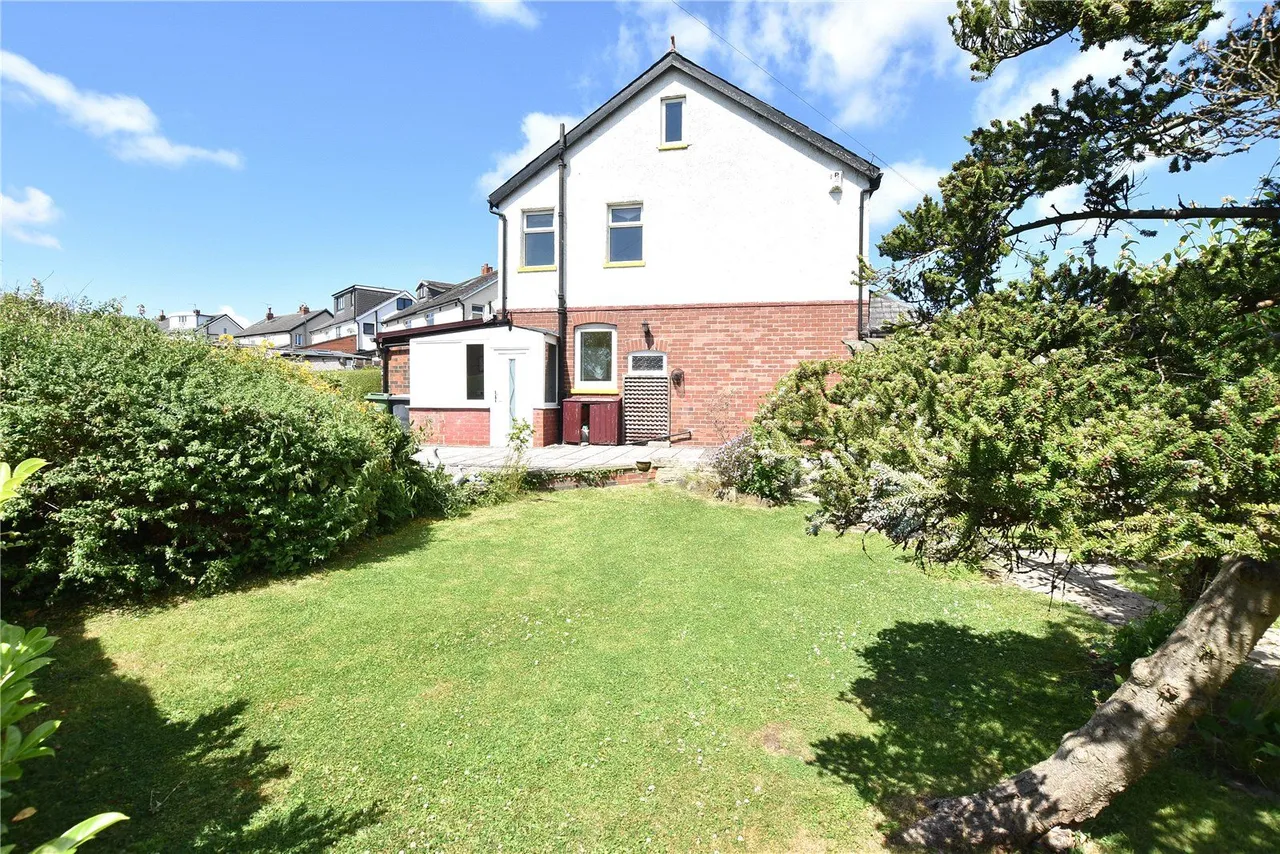Leeds Road, Scholes, LS15, photo 8