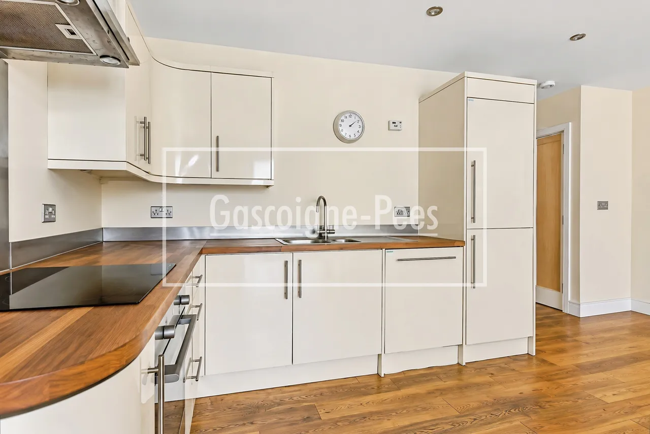 Wandsworth road, SW8, photo 4