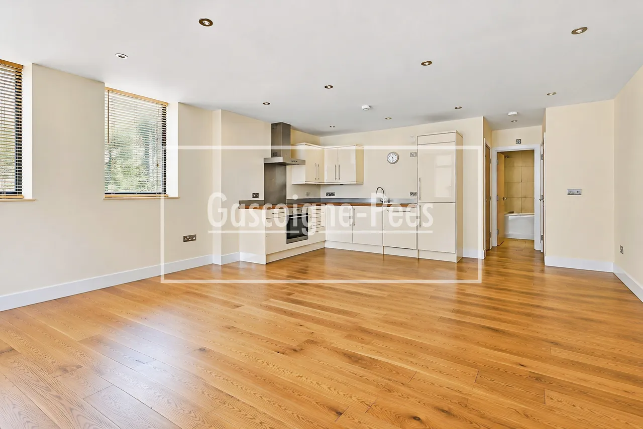 1 bed flat to rent, Wandsworth road, SW8
