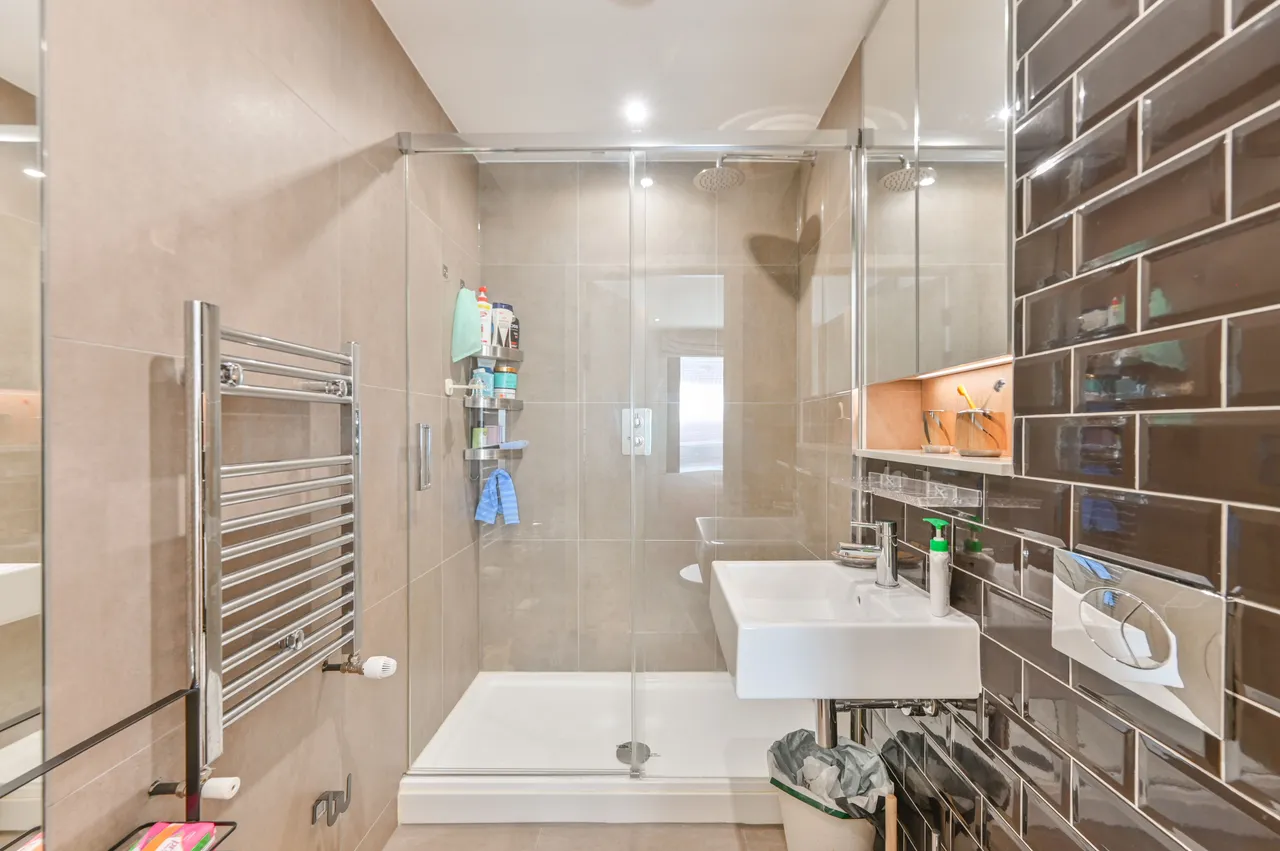 Flat 47, Maple House, Wembley, photo 10