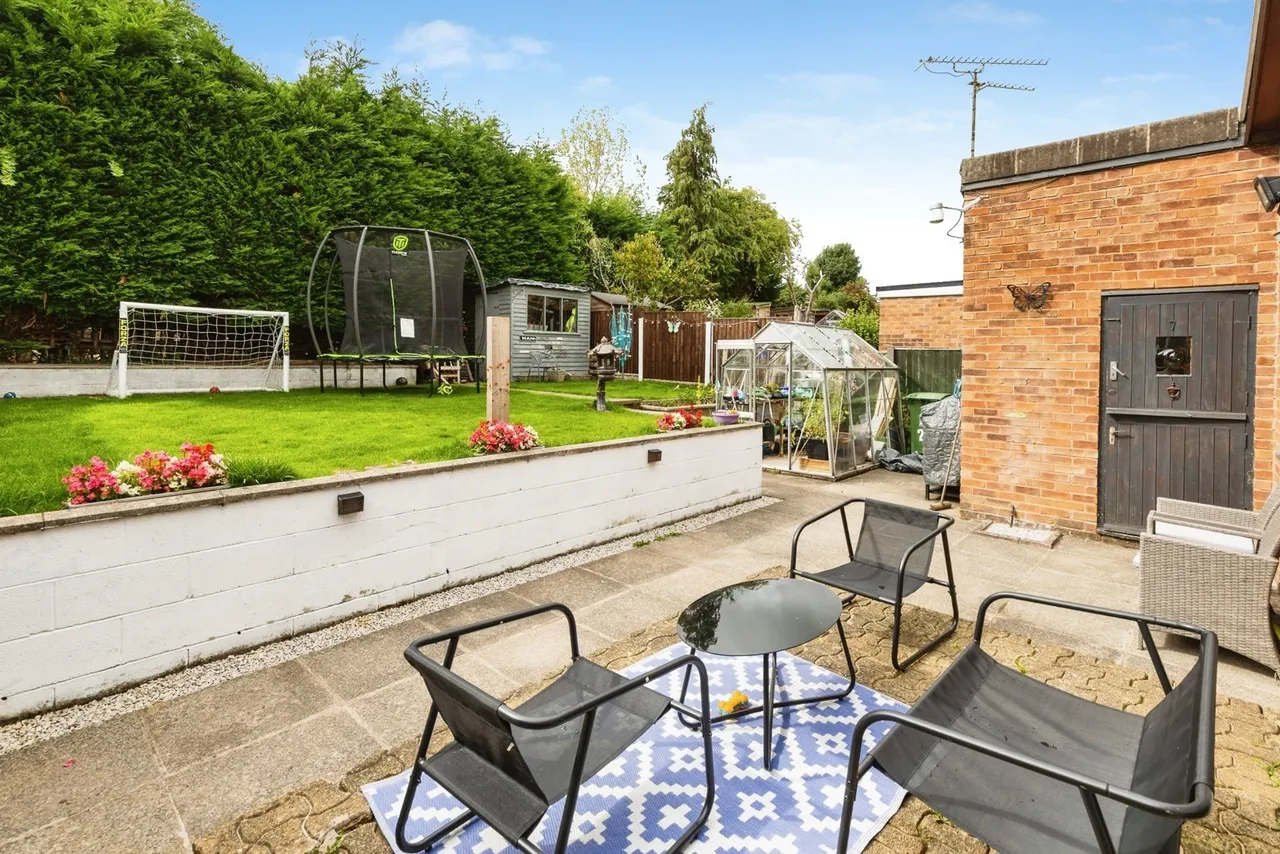 Fairway Gardens, Gwersyllt, LL11, photo 13