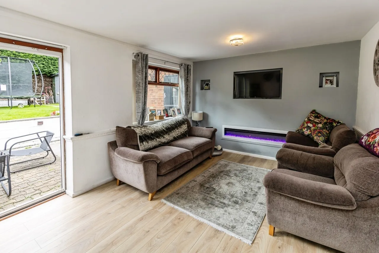 Fairway Gardens, Gwersyllt, LL11, photo 6