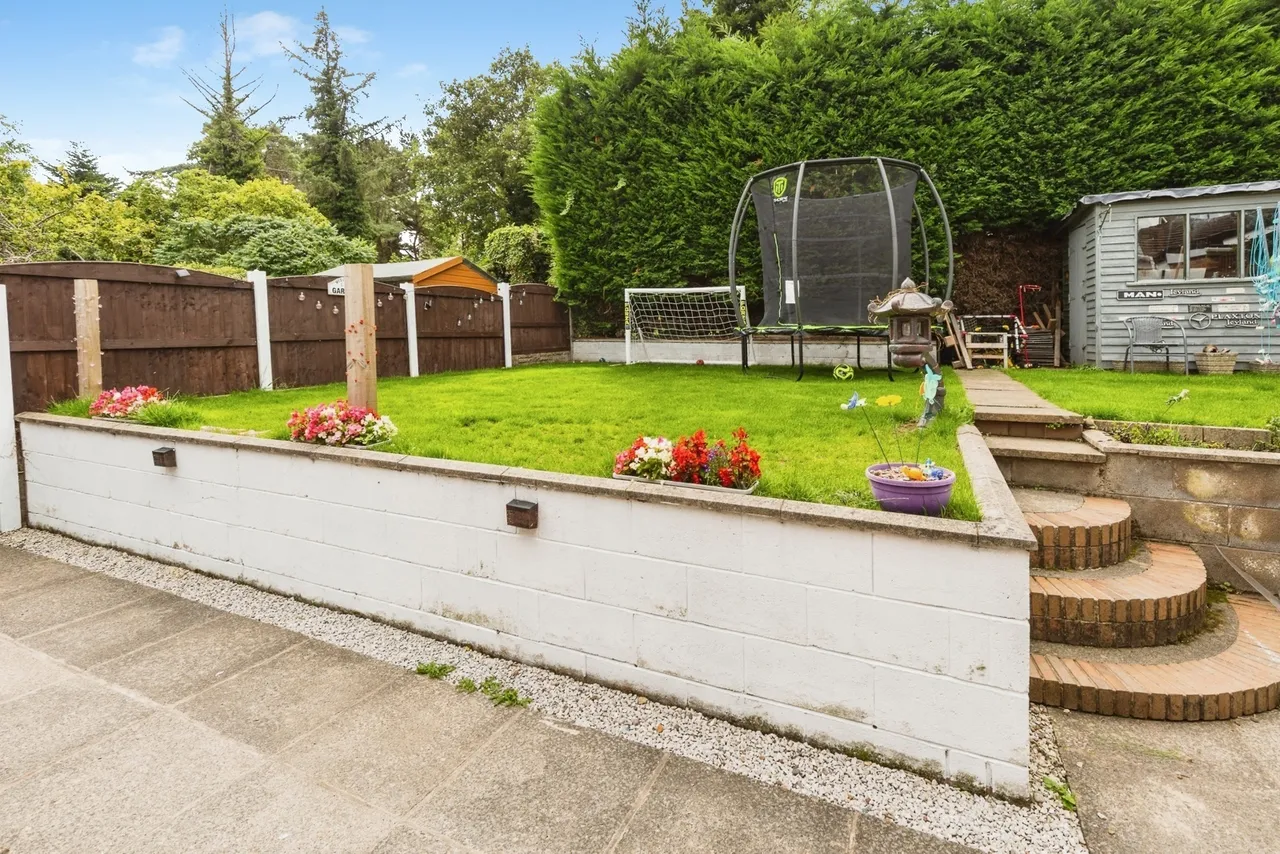 Fairway Gardens, Gwersyllt, LL11, photo 11