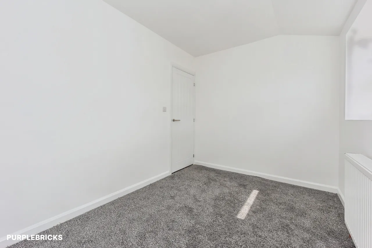 Hempshaw Lane, Stockport, SK1, photo 15