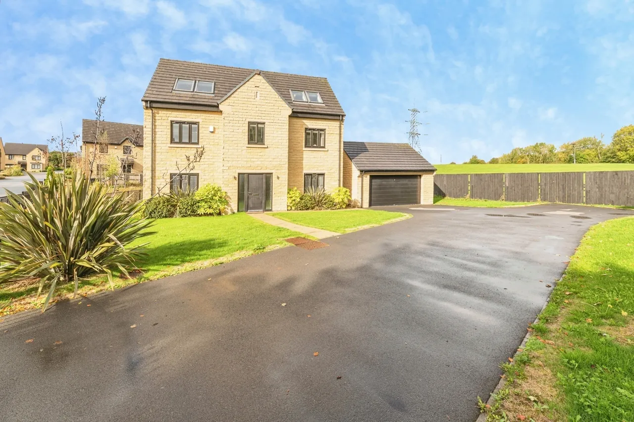 Kensington Way, Gomersal, BD19, photo 15