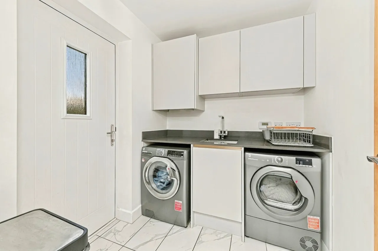Kensington Way, Gomersal, BD19, photo 22