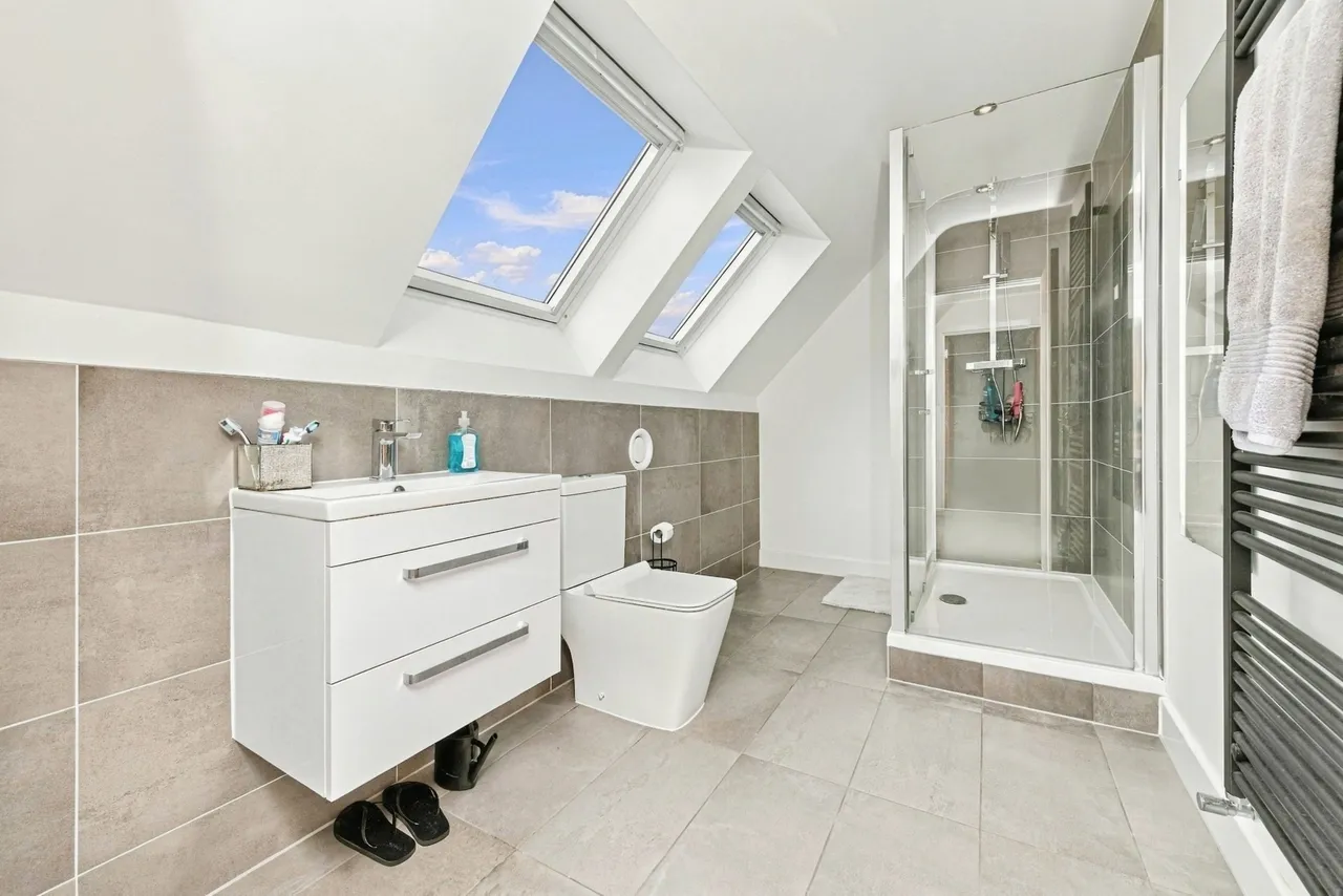 Kensington Way, Gomersal, BD19, photo 16