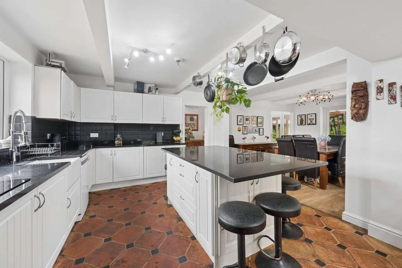 Schoolfold Lane, Macclesfield, SK10 4PL, photo 7