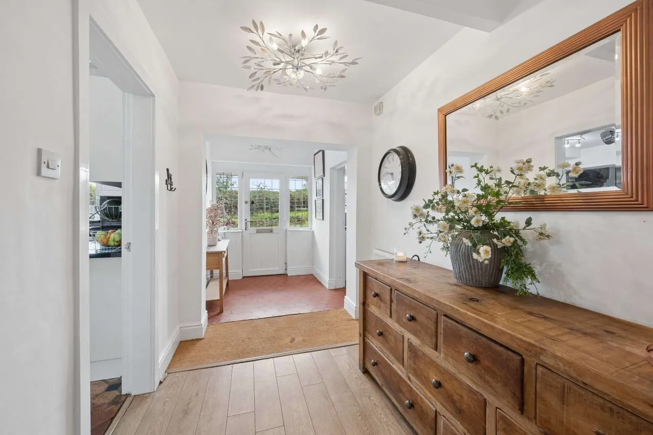 Schoolfold Lane, Macclesfield, SK10 4PL, photo 4