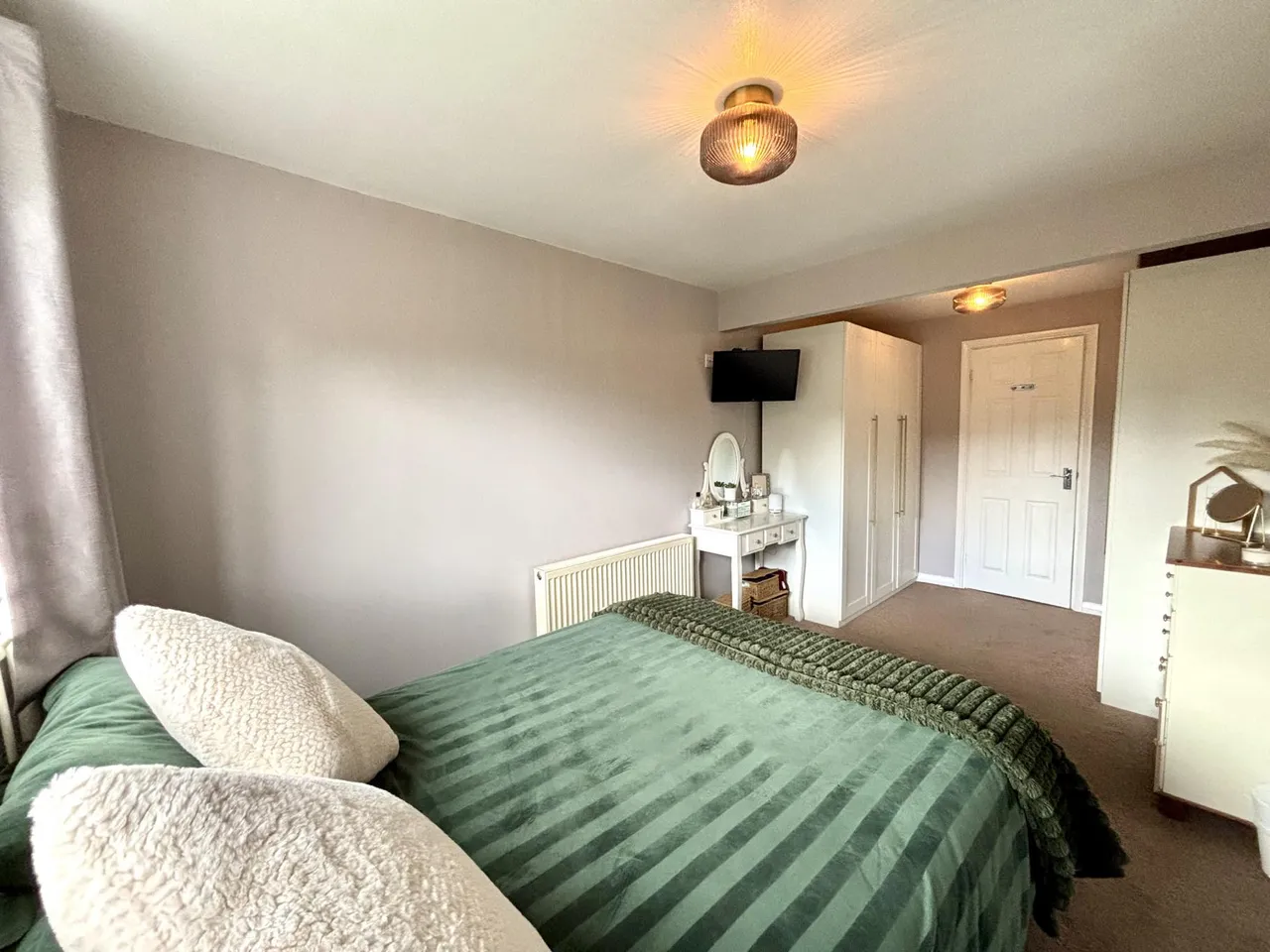 West Lea Crescent, Yeadon, LS19, photo 14