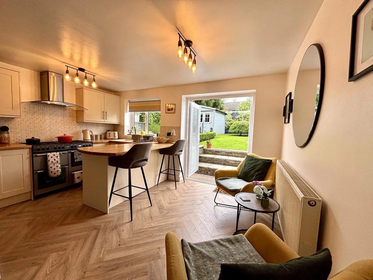 West Lea Crescent, Yeadon, LS19, photo 7