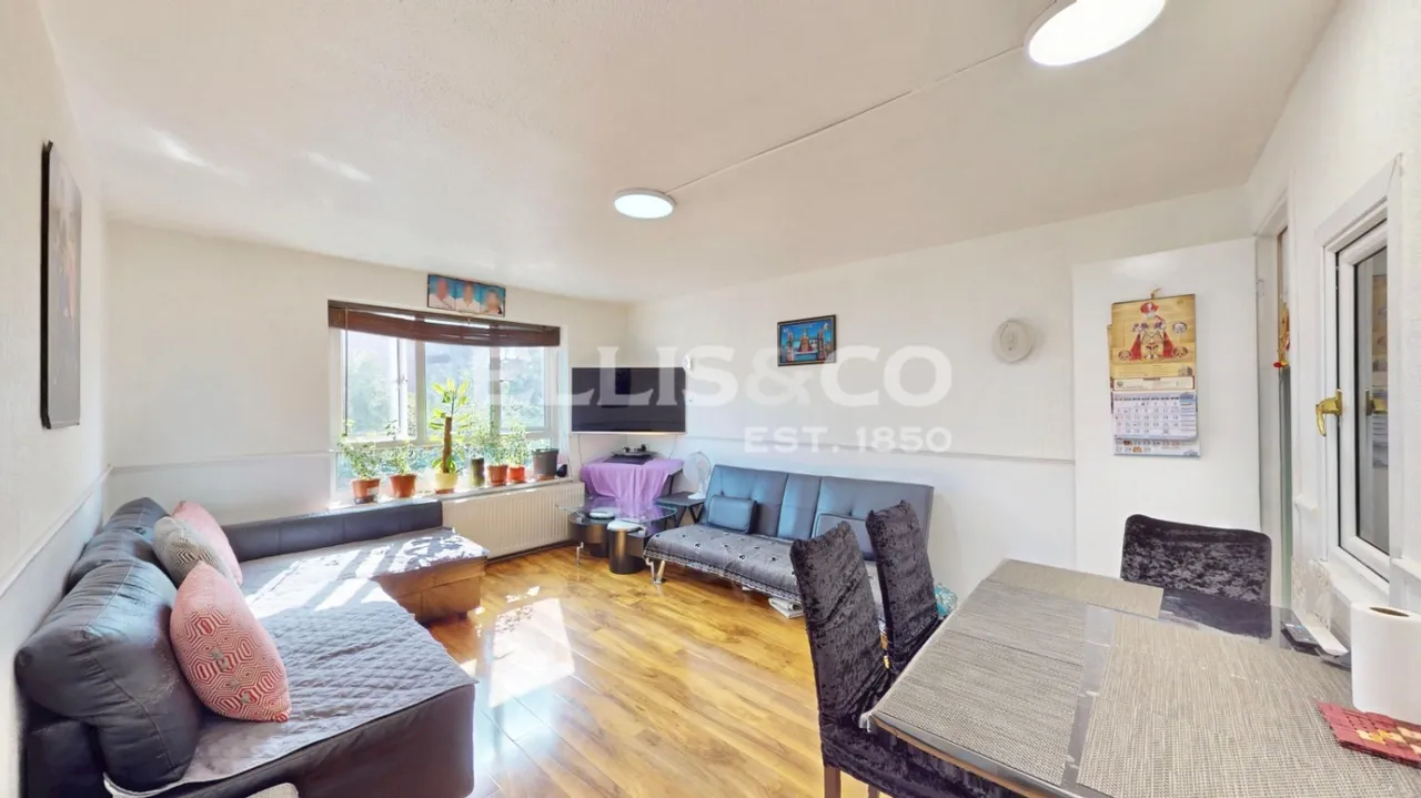 Wessex Lane, Greenford, UB6, photo 4