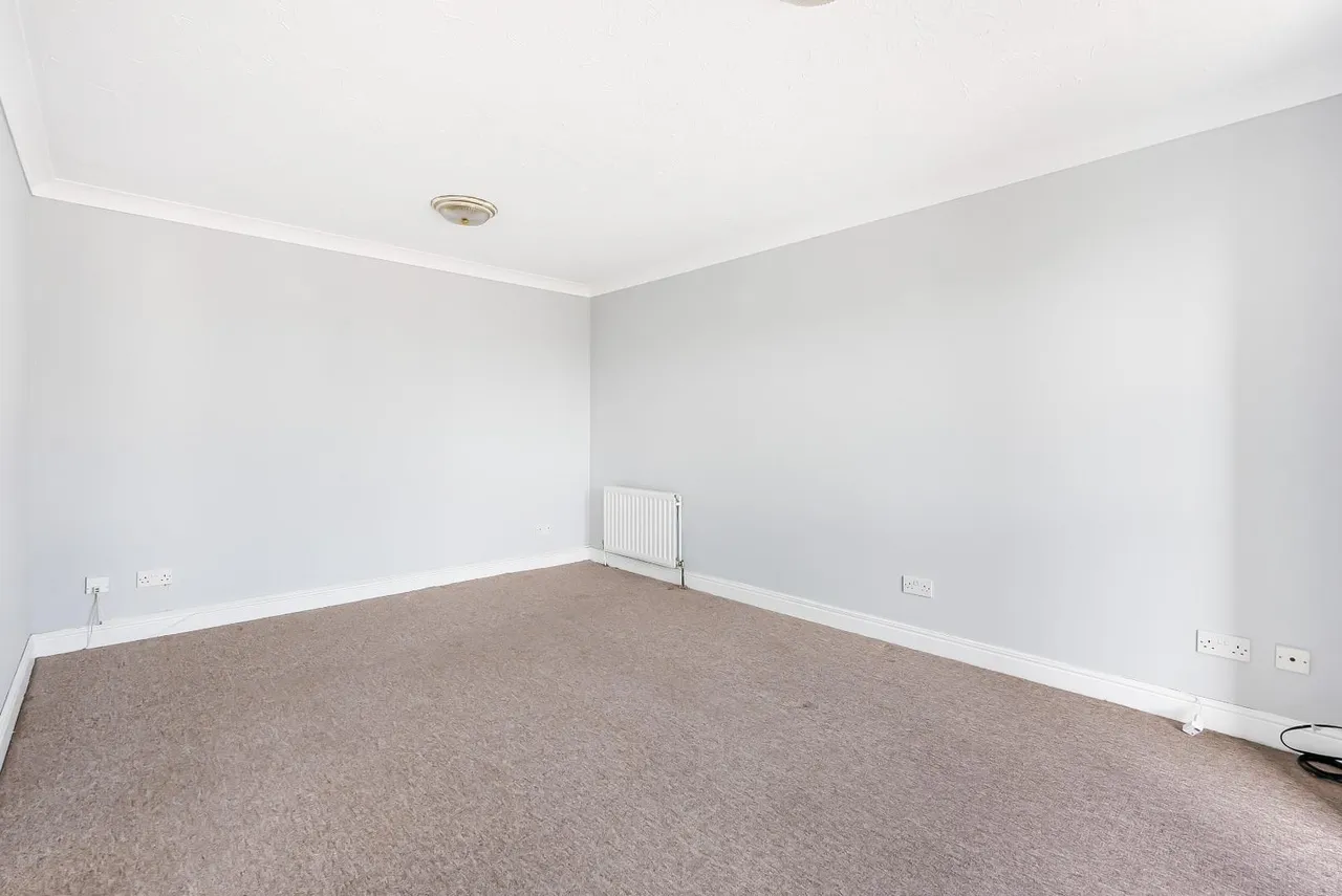 Oakfield Close, Potters Bar, EN6, photo 15