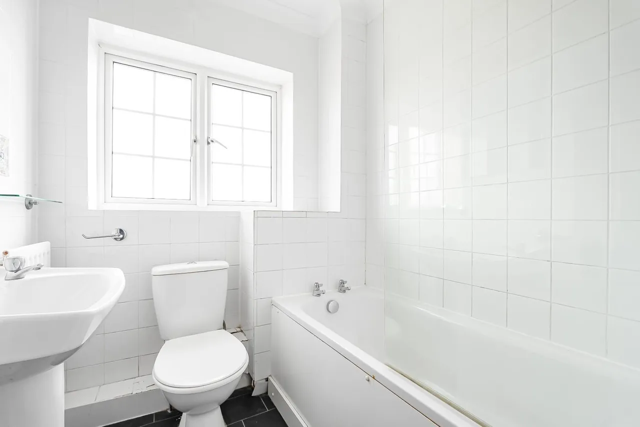 Oakfield Close, Potters Bar, EN6, photo 12