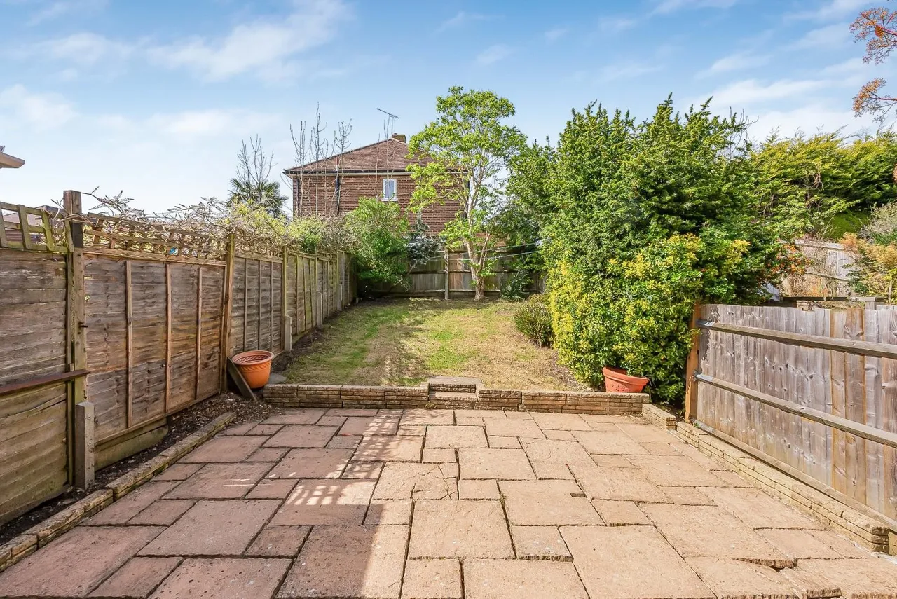 Oakfield Close, Potters Bar, EN6, photo 19
