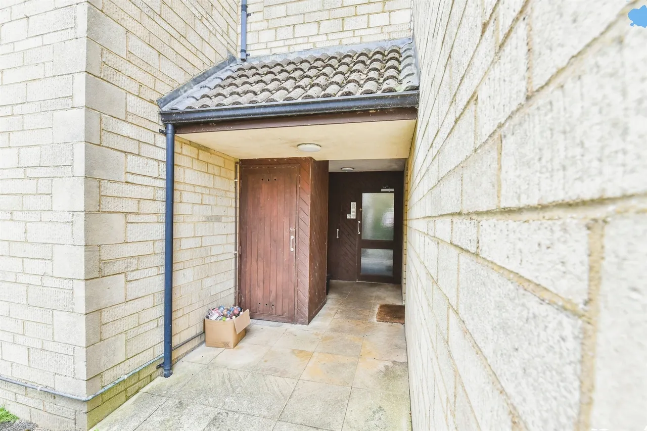 Charter Road, Chippenham, SN15, photo 12