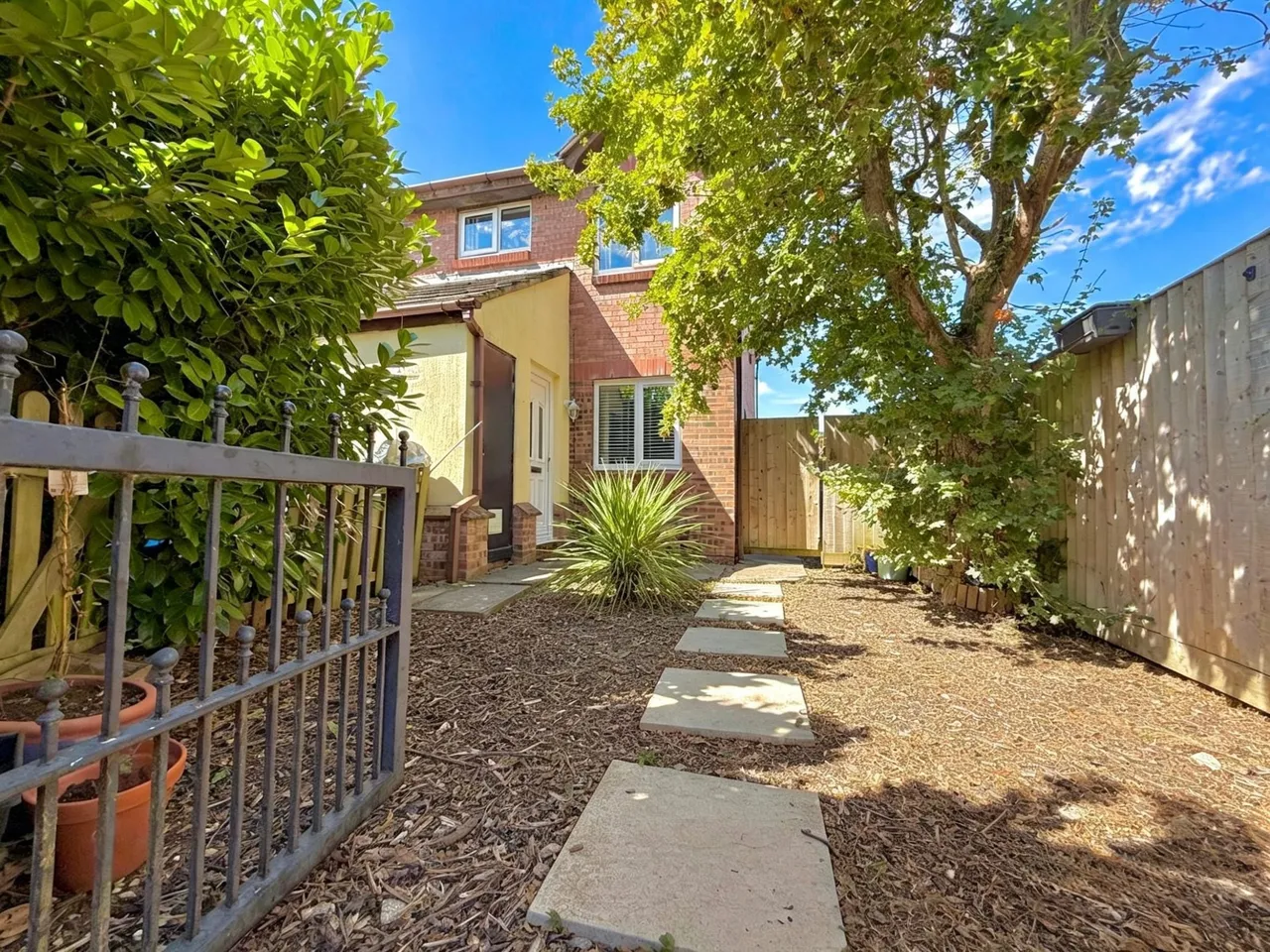 Friesland Close, Swindon, Wiltshire, SN5 5YG, photo 16