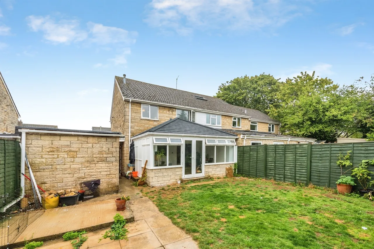 Sellwood Drive, Carterton, OX18, photo 13