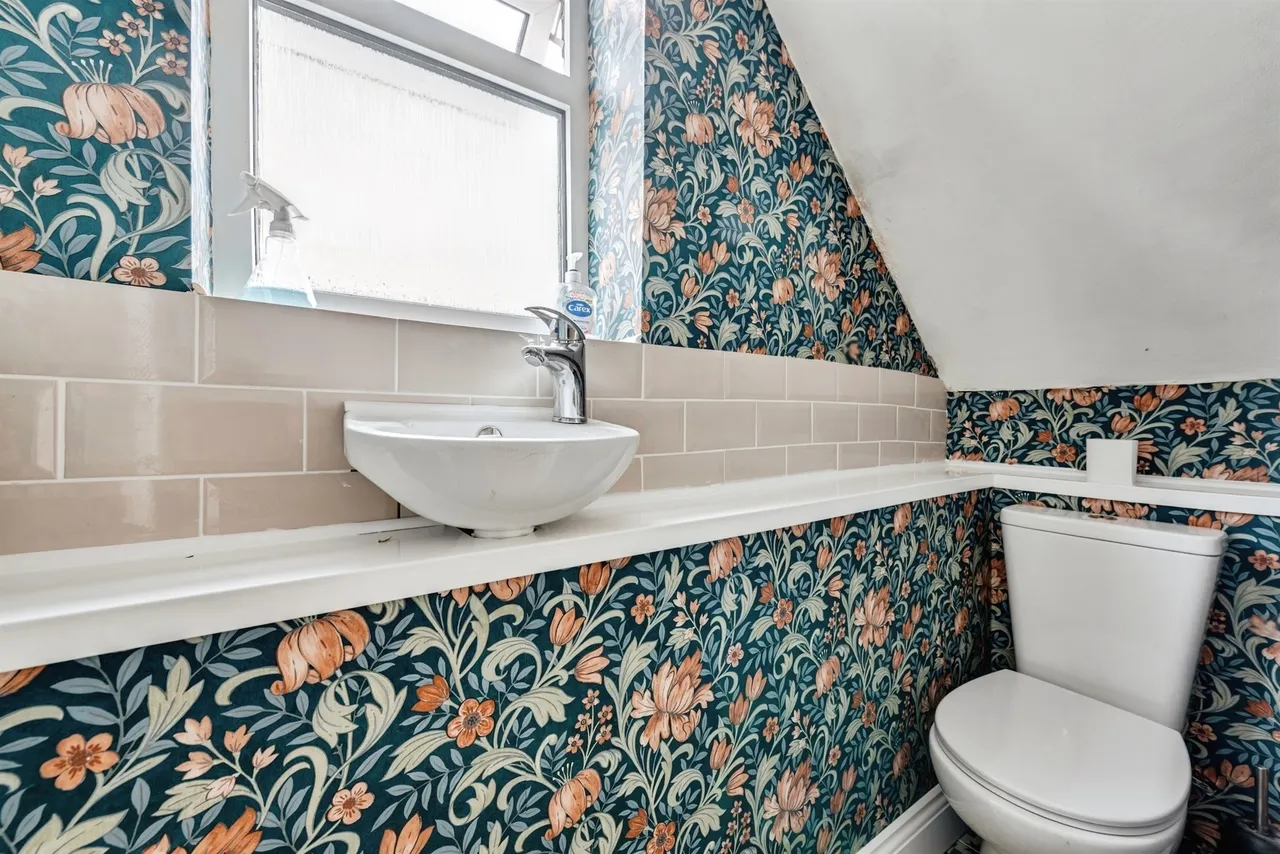 Sellwood Drive, Carterton, OX18, photo 9