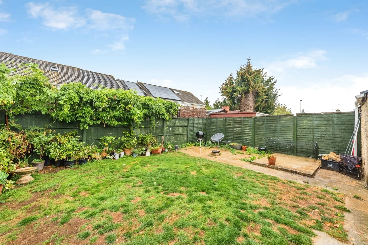 Sellwood Drive, Carterton, OX18, photo 16