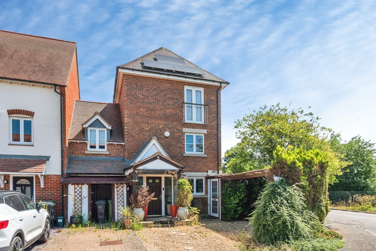 5 bed house for sale — South Quay, Abingdon