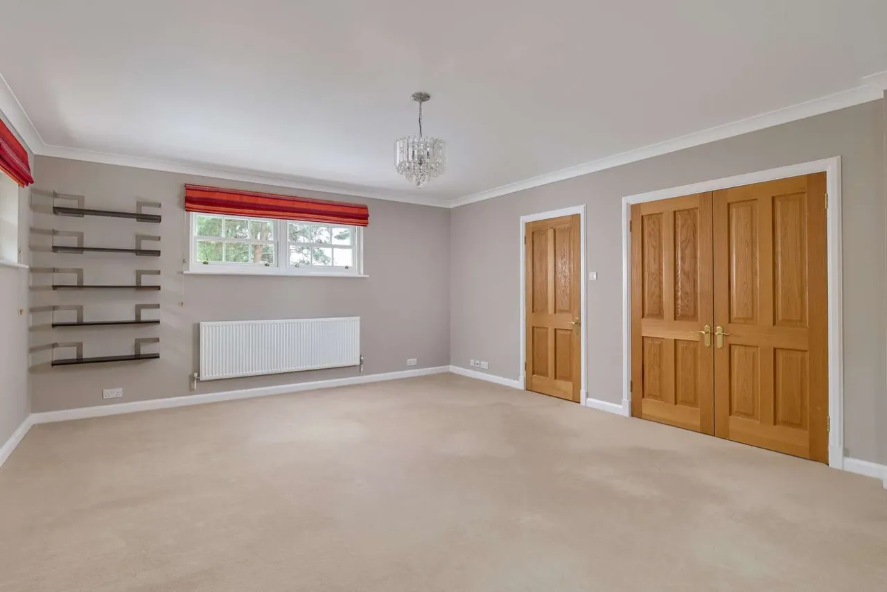 Woolmer Hill Road, Haslemere, GU27, photo 11