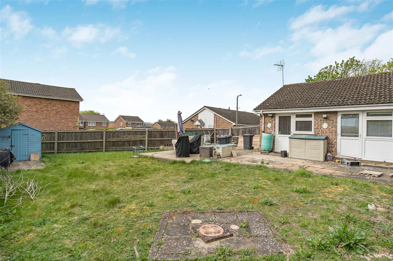 Chalkstone Way, Haverhill, CB9, photo 13