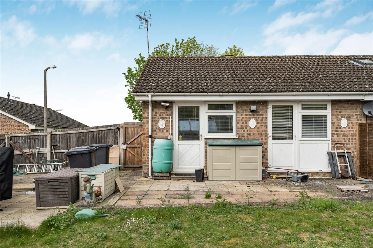 Chalkstone Way, Haverhill, CB9, photo 11