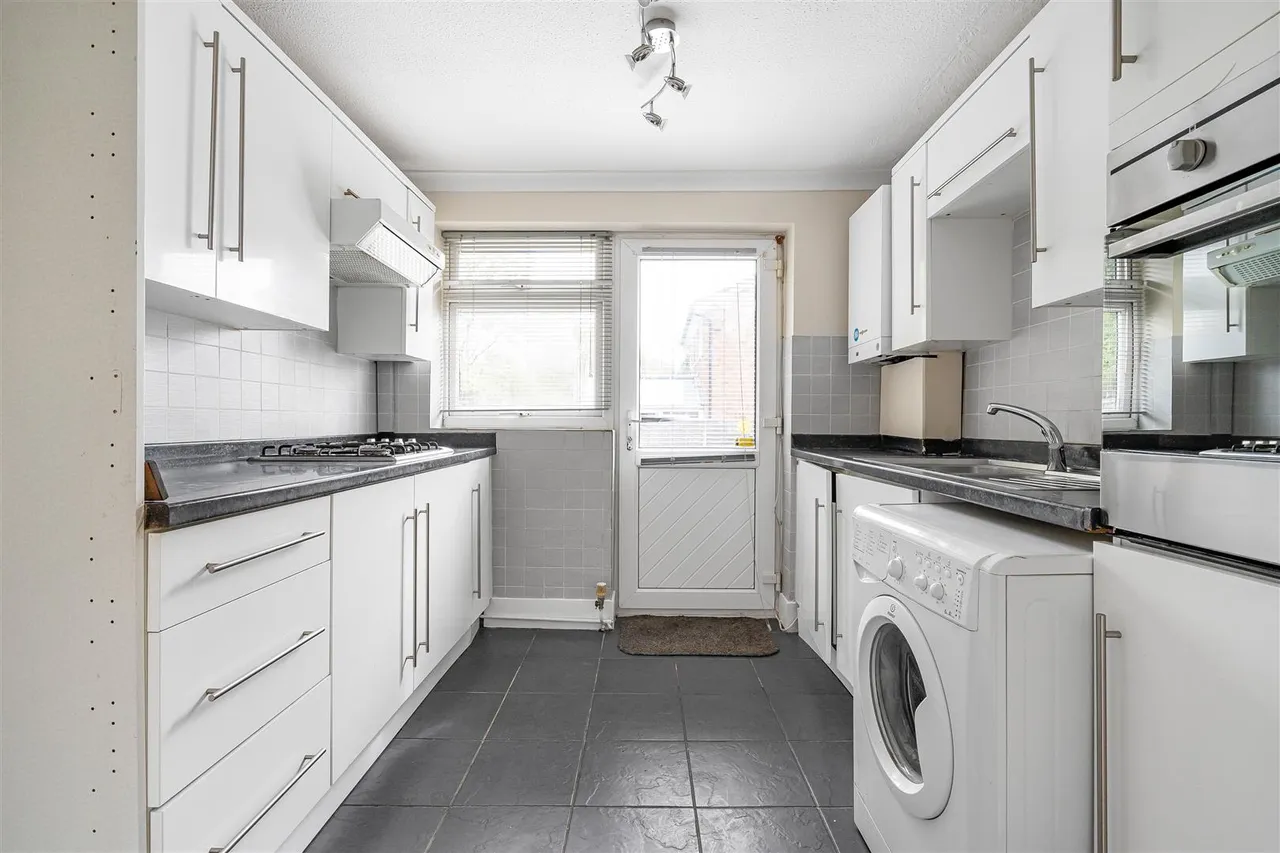 Chalkstone Way, Haverhill, CB9, photo 2