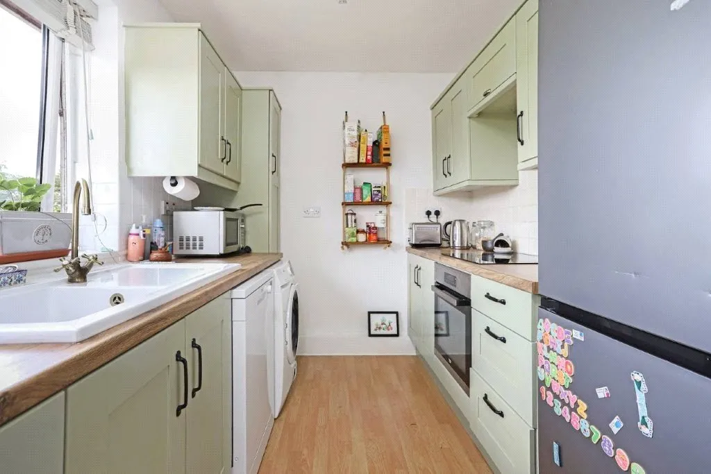 Alfred Road, Farnham, GU9, photo 8