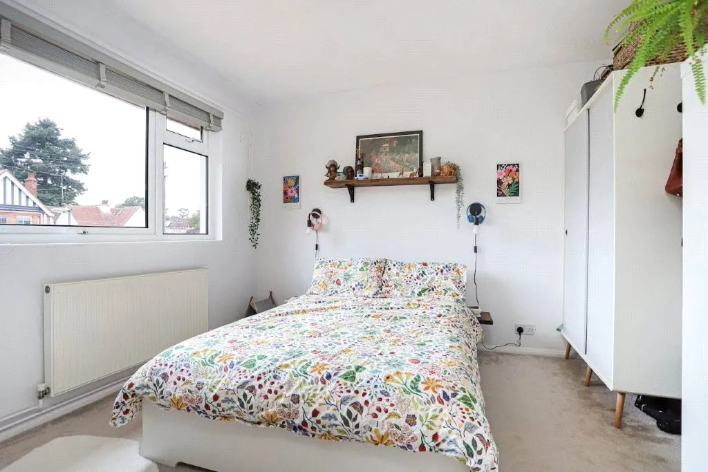 Alfred Road, Farnham, GU9, photo 4