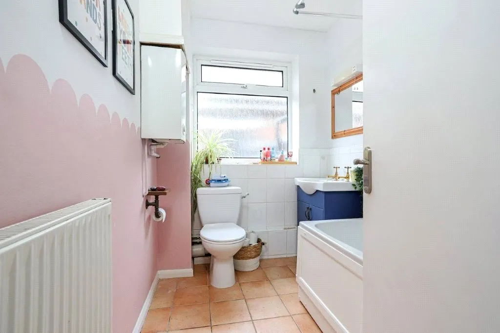 Alfred Road, Farnham, GU9, photo 6