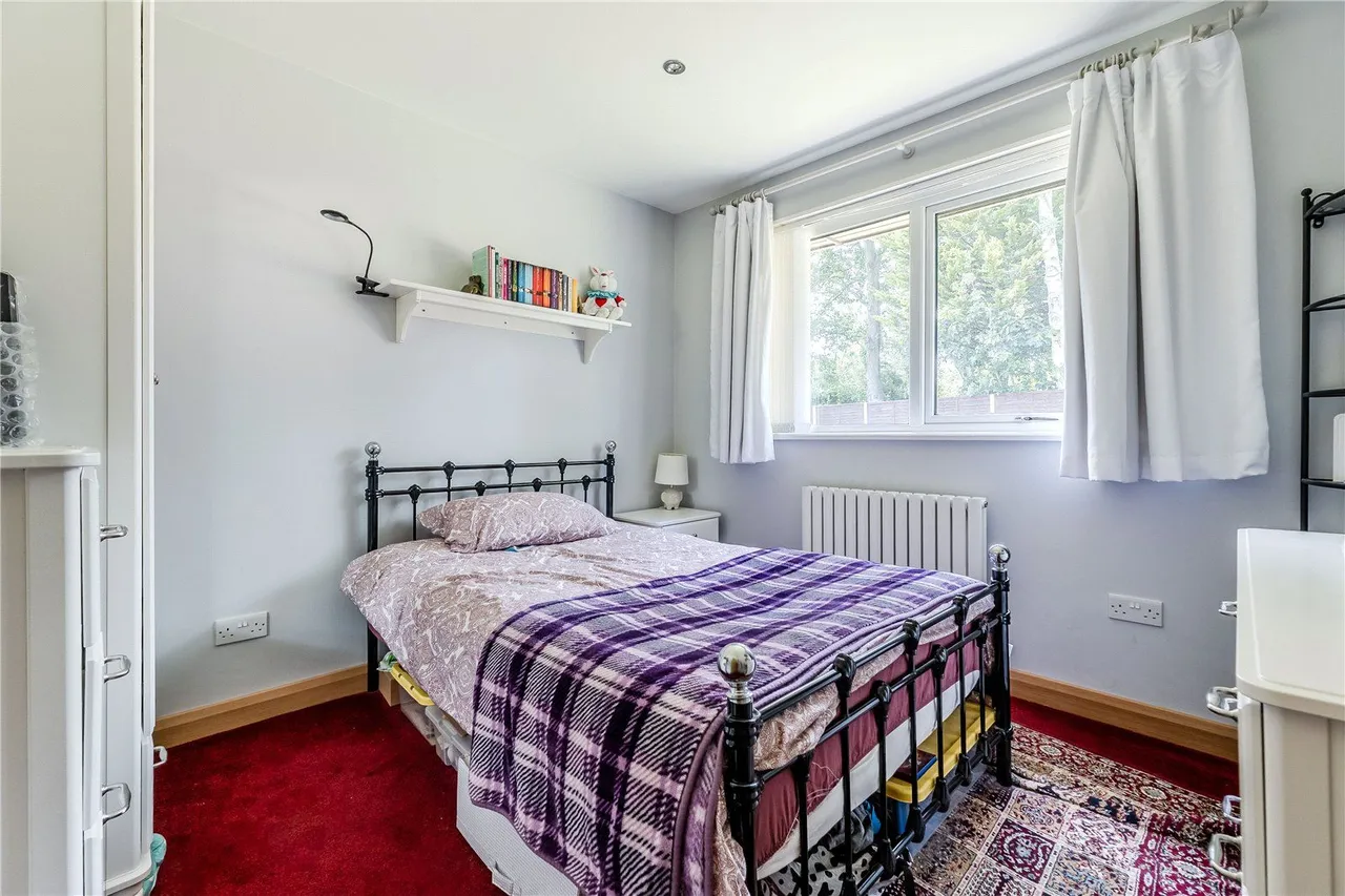 The Drive, Adel, LS16, photo 11