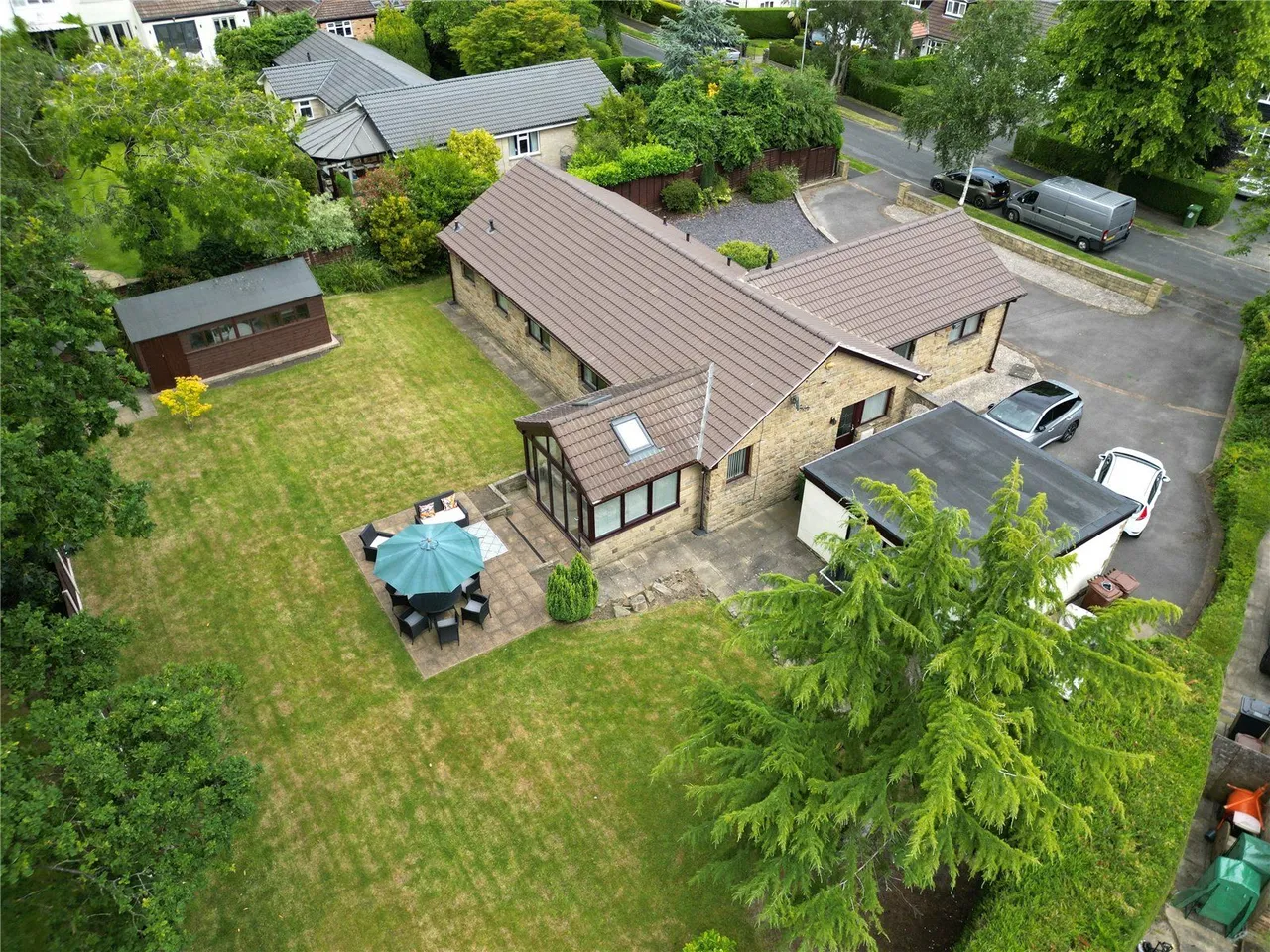 The Drive, Adel, LS16, photo 16