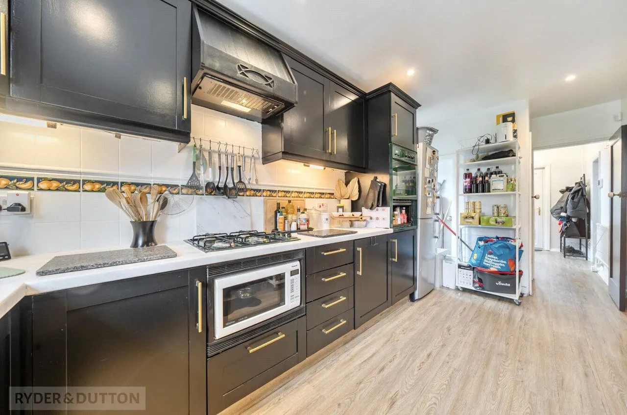 Milton Street, Royton, OL2, photo 2