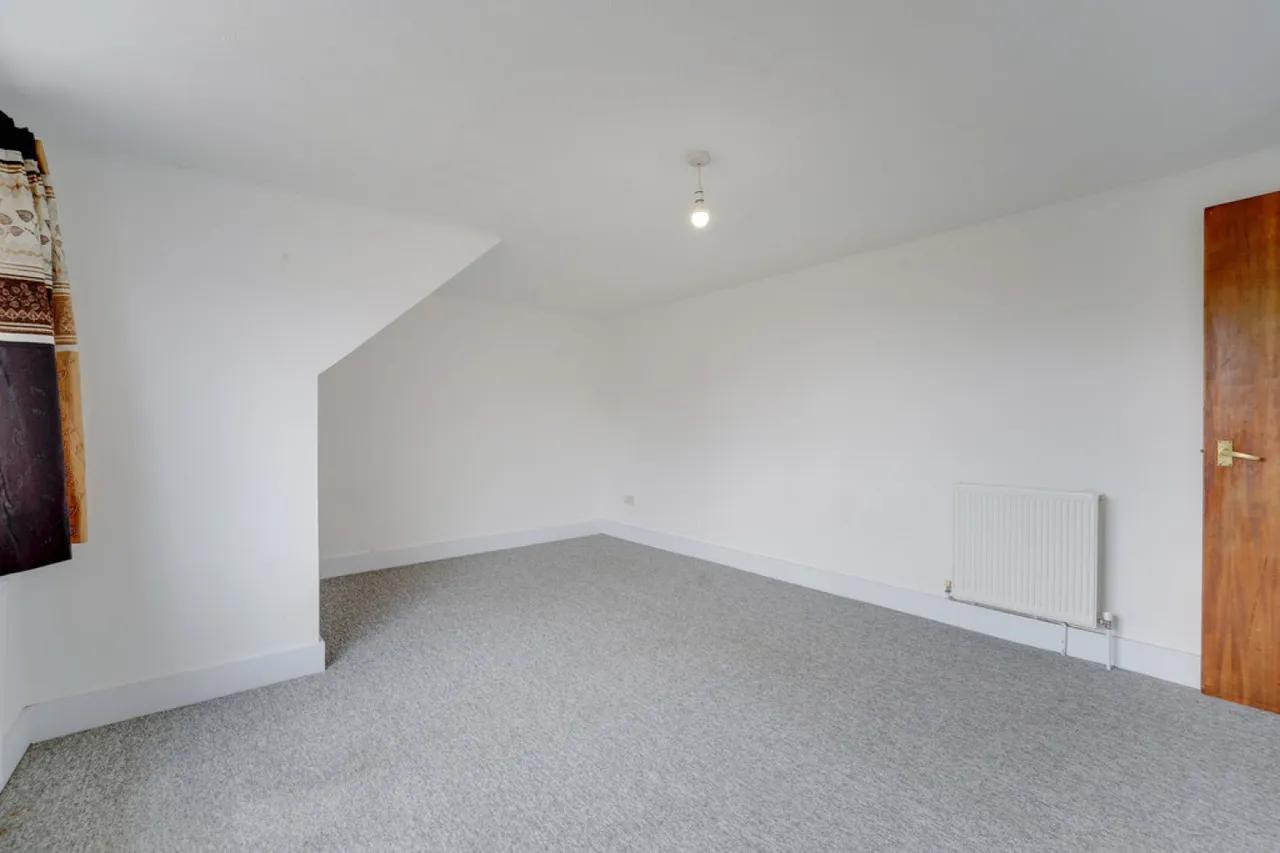 Clapham Road, Bedford, photo 6