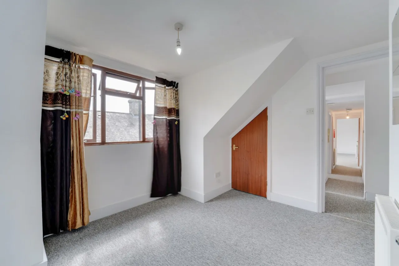 Clapham Road, Bedford, photo 12