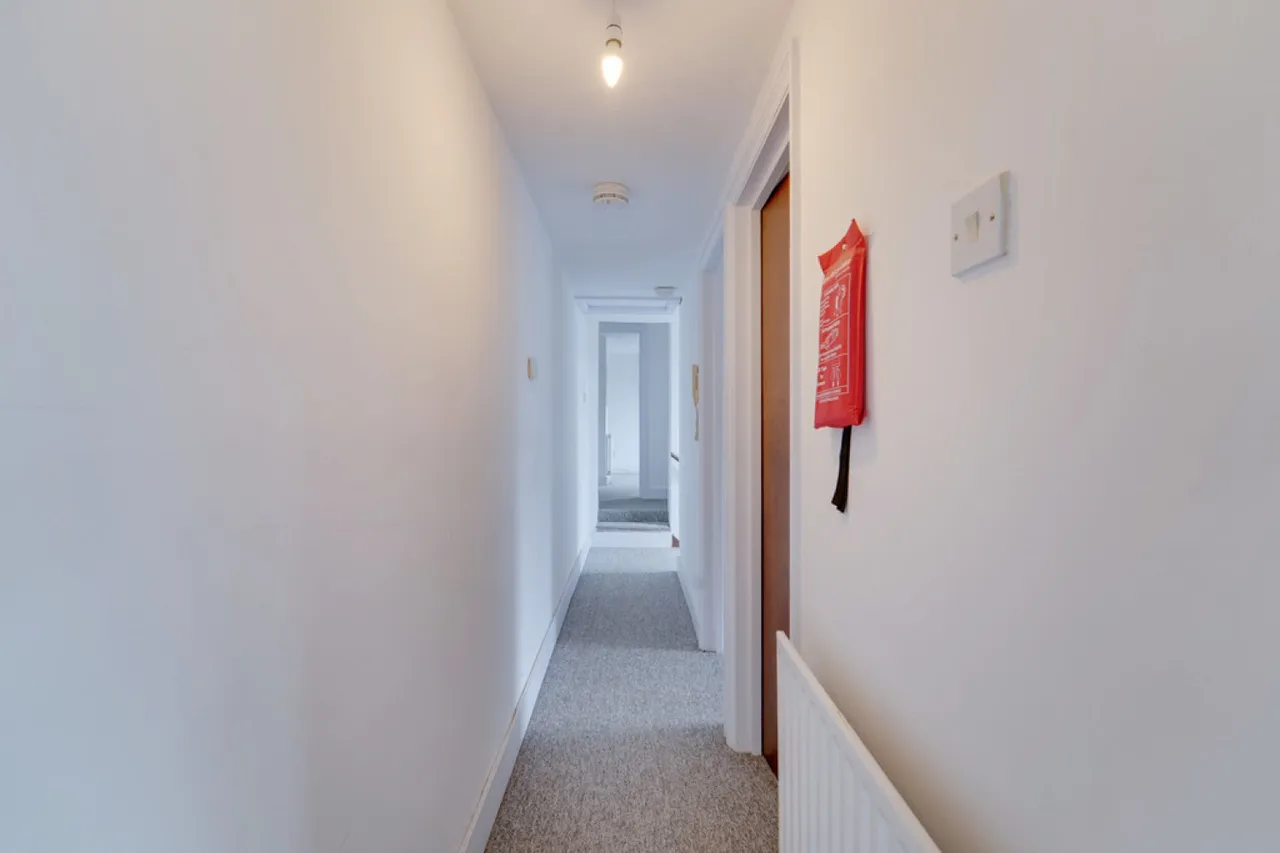 Clapham Road, Bedford, photo 3
