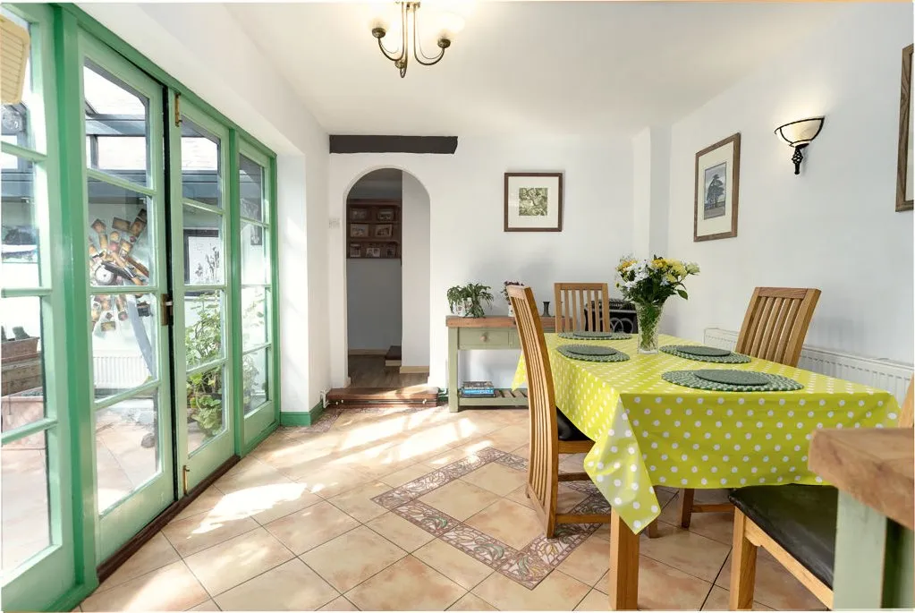 Bourton Road, Much Wenlock, Shropshire TF13 6AJ, photo 5