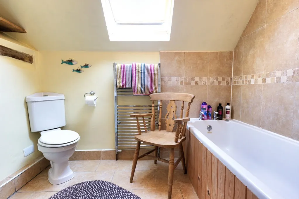 Bourton Road, Much Wenlock, Shropshire TF13 6AJ, photo 16