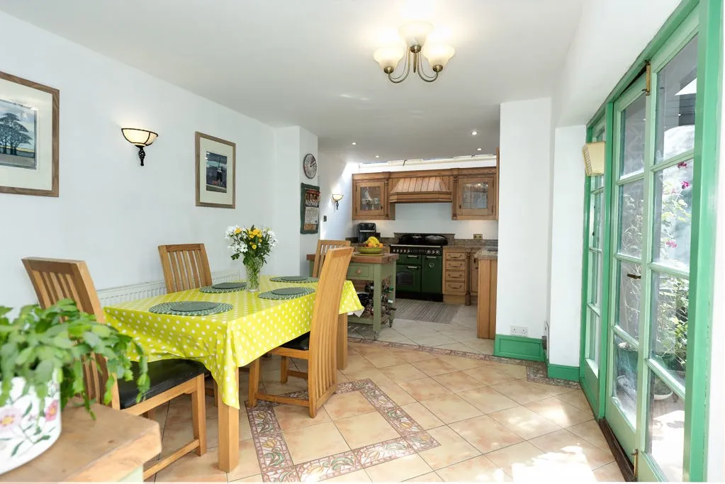 Bourton Road, Much Wenlock, Shropshire TF13 6AJ, photo 7