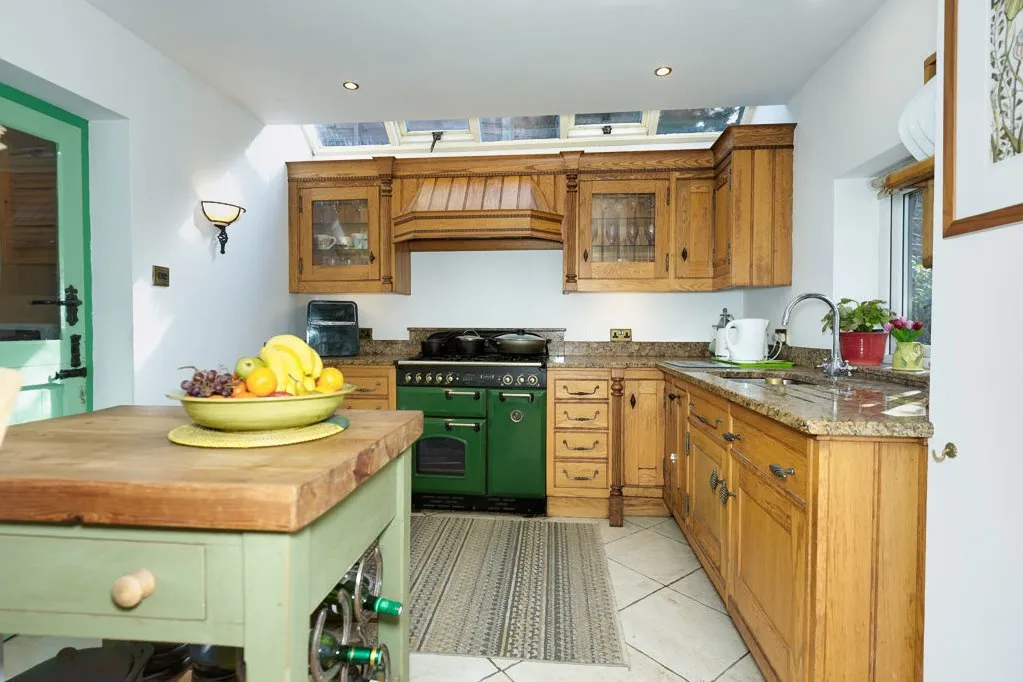 Bourton Road, Much Wenlock, Shropshire TF13 6AJ, photo 8