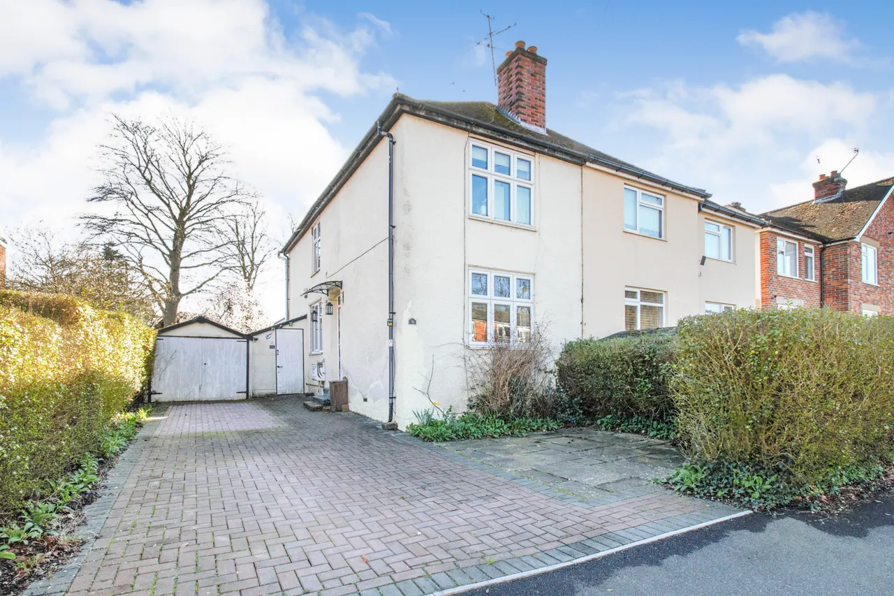 3 bed house for sale — Ringwood Road, Farnborough, GU14 8BG