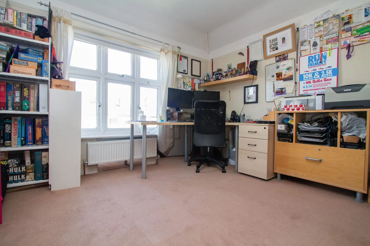 Ringwood Road, Farnborough, GU14 8BG, photo 4