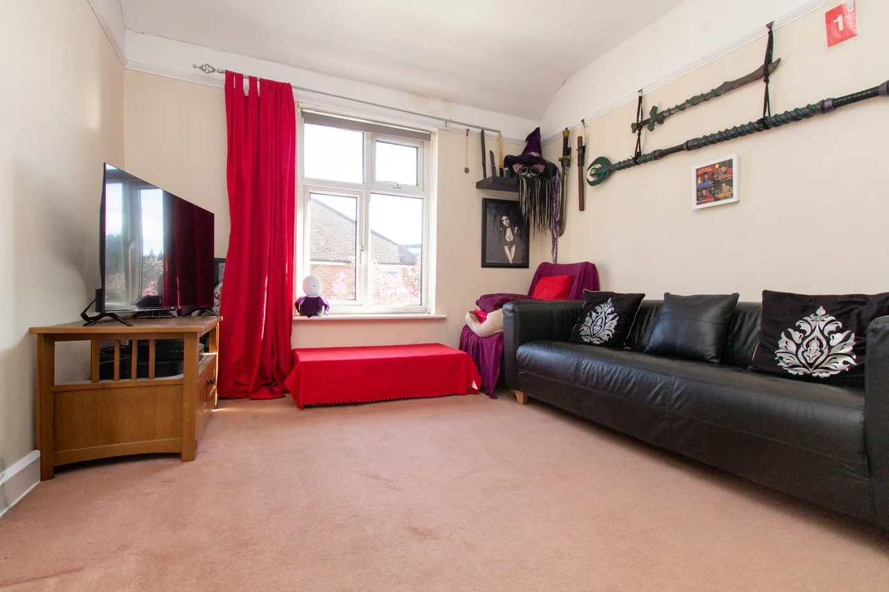 Ringwood Road, Farnborough, GU14 8BG, photo 3